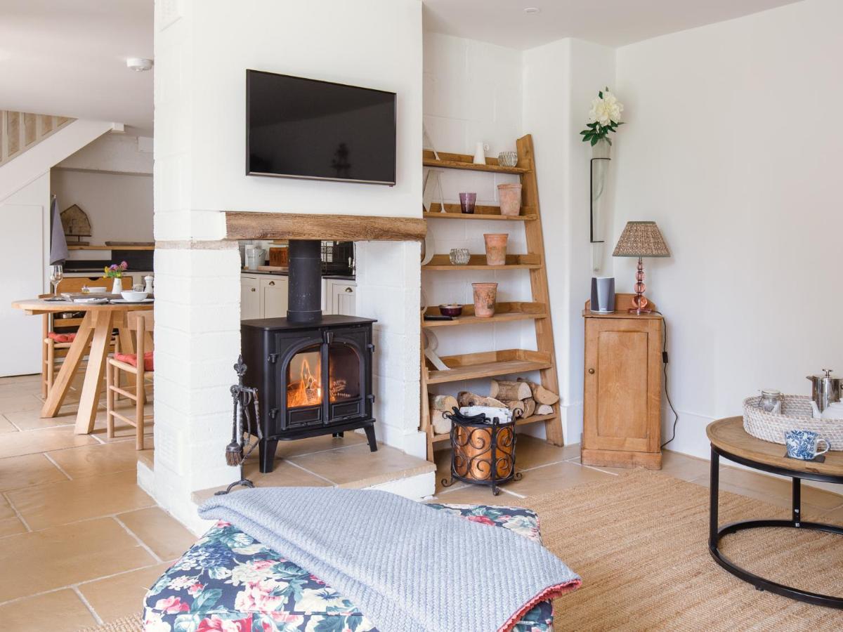 Apple Store Cottage Чарлбъри Екстериор снимка