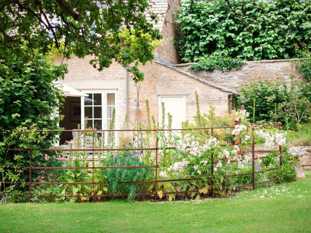 Apple Store Cottage Чарлбъри Екстериор снимка